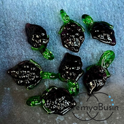 Подвеска из стекла "Ягода", 20х10 мм (1 шт.)