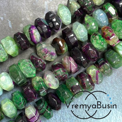 Агат тонир., крупный рондель с гранями, ок. 9х15 (1/2 нити, ок. 20 шт.)