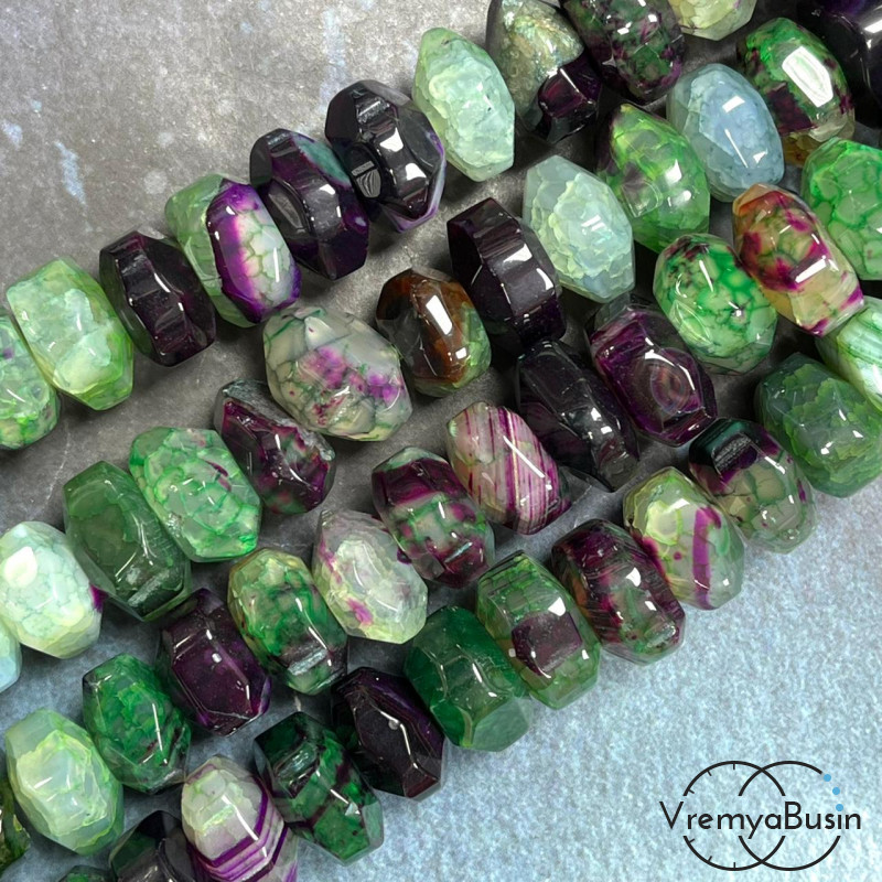 Агат тонир., крупный рондель с гранями, ок. 9х15 (1/2 нити, ок. 20 шт.)