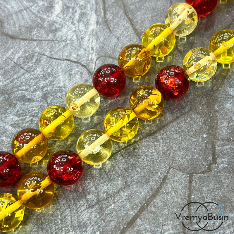 Янтарь, имит. из смолы,  бусины   шарики 14 мм       (нить, ок.   40  шт.)