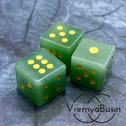 Нефрит. Игральные кости из камня, кубик 15х15 мм  (1 шт.)