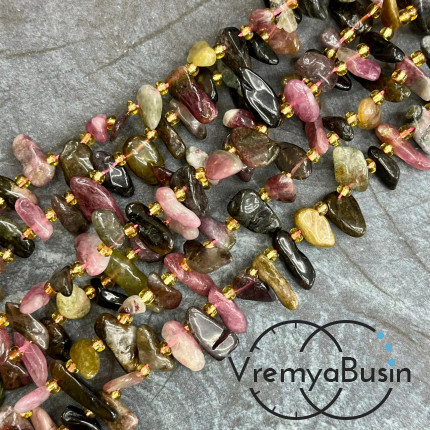 Турмалин, галтовка палочки, ок. 8х15-20 мм (нить, ок.  60 шт.)