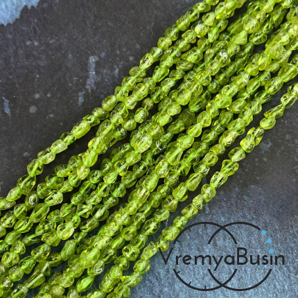 Хризолит, галтовка округлая мелкая (нить, ок.  40 см.)