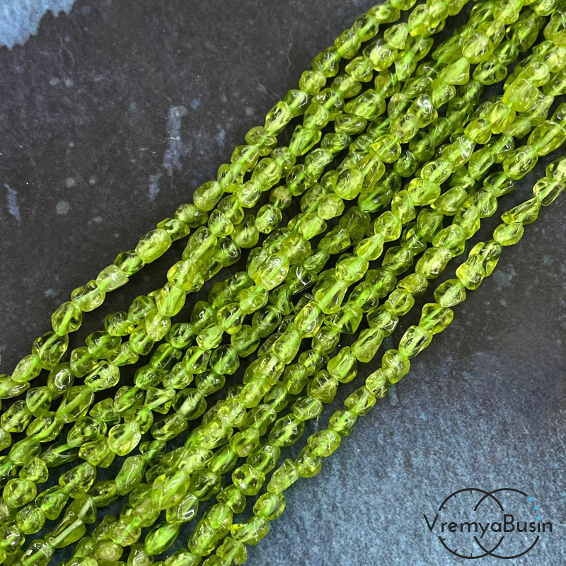 Хризолит, галтовка округлая мелкая (нить, ок.  40 см.)