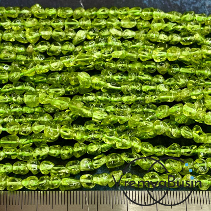 Хризолит, галтовка округлая мелкая (нить, ок.  40 см.)