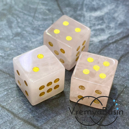 Розовый кварц. Игральные кости из камня, кубик 15х15 мм  (1 шт.)