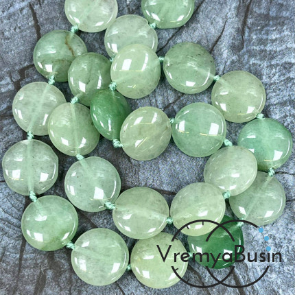 Нефрит, таблетка плоская 16х6 мм (1/2 нити, ок. 12 шт.)