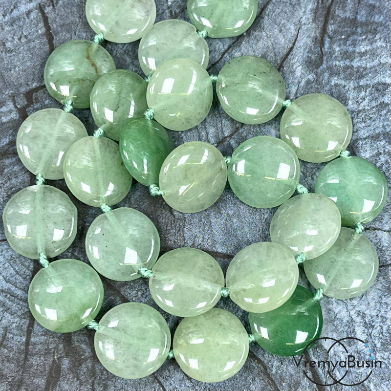 Нефрит, таблетка плоская 16х6 мм (1/2 нити, ок. 12 шт.)