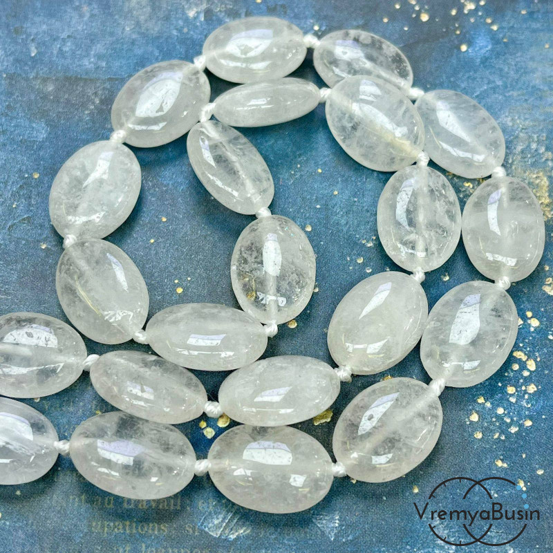 Горный хрусталь, овал плоский 13х18мм (1/2 нити, ок. 11 шт.)