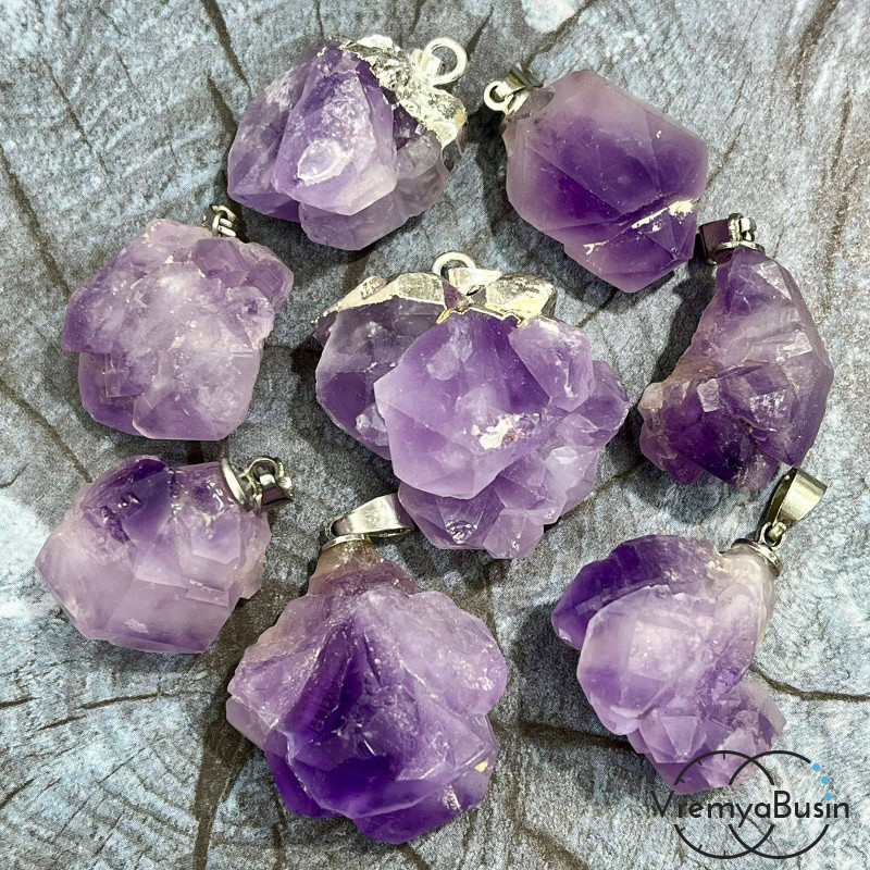 Аметист кристаллы, подвеска из друзы в металле цв. серебро (1 шт.)