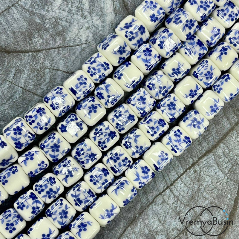 Бусина керамическая с рисунком, кубик  8 мм (нить, ок. 42 шт.)