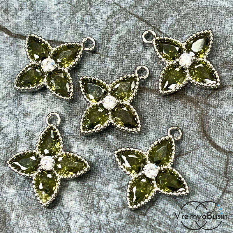 Подвеска с фианитом, цветок 16х18 мм, латунь с родиевым покрытием, цв. болотный   (1 шт.)