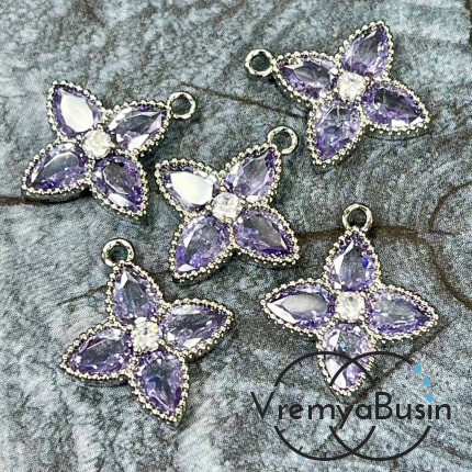 Подвеска с фианитом, цветок 16х18 мм, латунь с родиевым покрытием, цв. лиловый   (1 шт.)