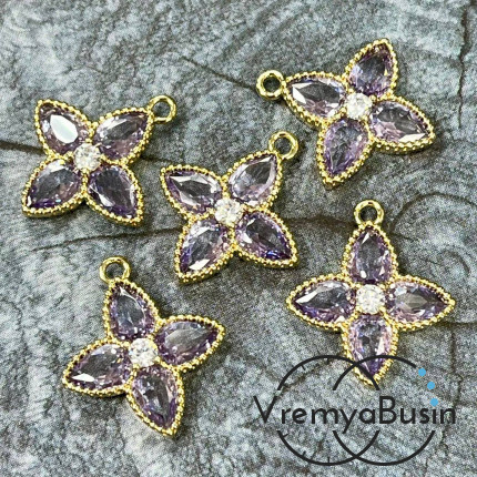 Подвеска с фианитом, цветок 16х18 мм, латунь с позолотой, цв. лиловый   (1 шт.)