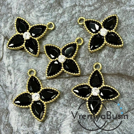 Подвеска с фианитом, цветок 16х18 мм, латунь с позолотой, цв. черный   (1 шт.)