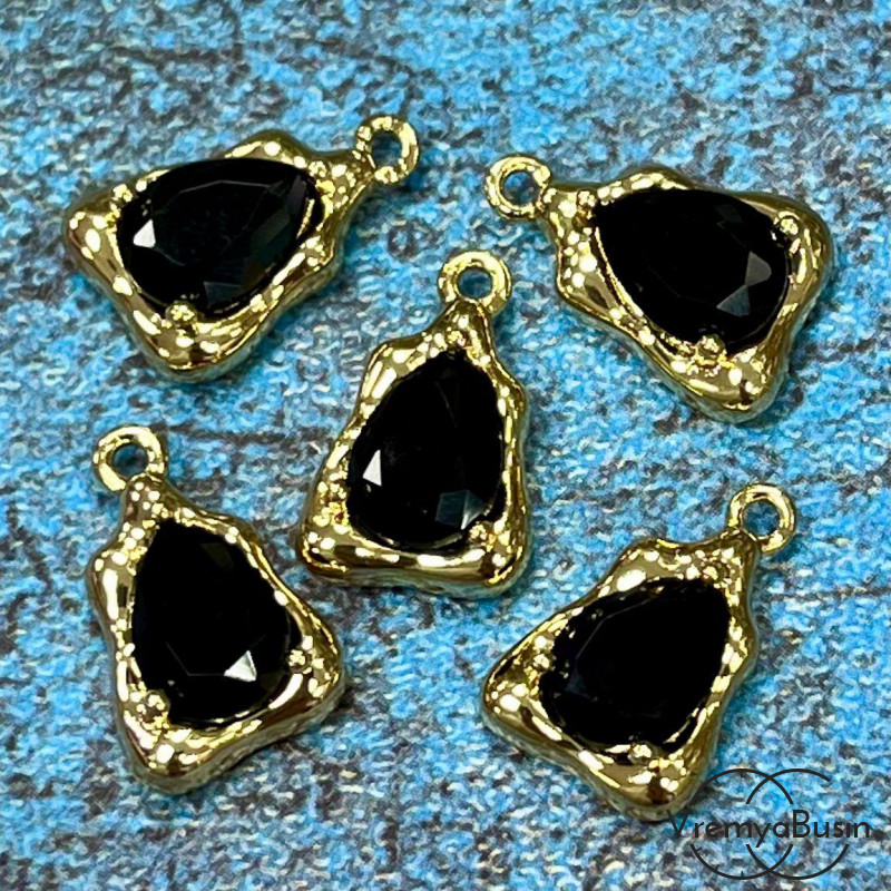 Подвеска с фианитом, капля 14х9 мм, латунь с позолотой, цв. черный   (1 шт.)