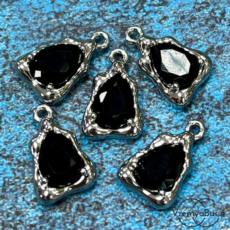 Подвеска с фианитом, капля 14х9 мм, латунь с родиевым покрытием, цв. черный   (1 шт.)