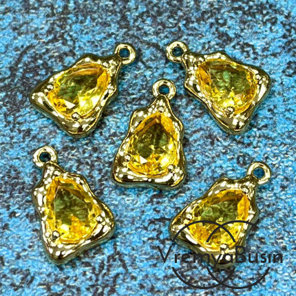 Подвеска с фианитом, капля 14х9 мм, латунь с позолотой, цв. желтый  (1 шт.)