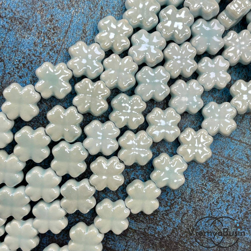 Бусина керамическая "Клевер", 12х6 мм, цв. ГОЛУБОЙ (нить, ок. 30 шт.)