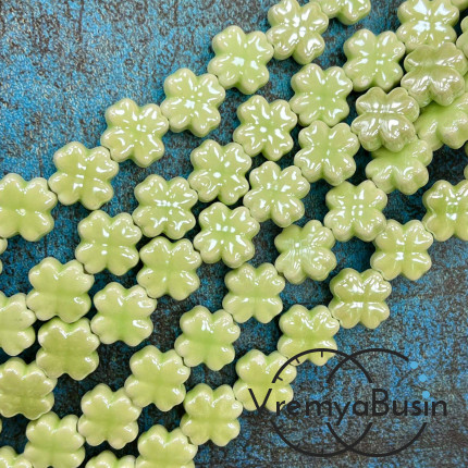 Бусина керамическая "Клевер", 12х6 мм, цв. САЛАТОВЫЙ СВЕТЛЫЙ  (нить, ок. 30 шт.)