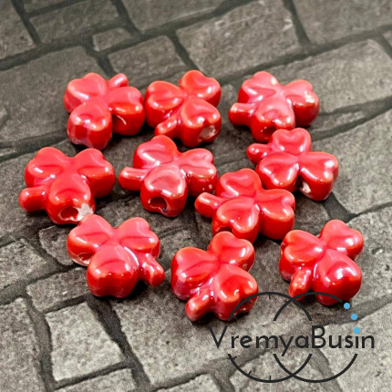 Бусина керамическая "Клевер", 10х13х5 мм, цв.  КРАСНЫЙ  (1 шт.)