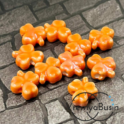 Бусина керамическая "Клевер", 10х13х5 мм, цв. ОРАНЖЕВЫЙ   (1 шт.)