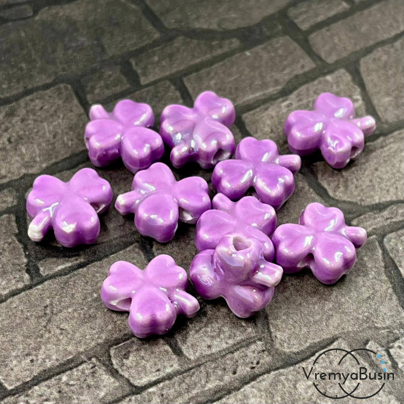 Бусина керамическая "Клевер", 10х13х5 мм, цв.   СИРЕНЕВЫЙ (1 шт.)