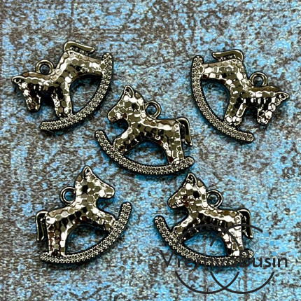 Подвеска "Лошадка-качалка", 17х14 мм, из латуни с черным родиевым покрытием (1 шт.)