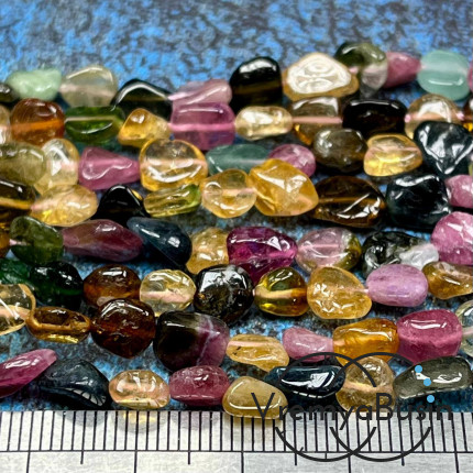 Турмалин, галтовка округлая мелкая (нить, ок. 70 шт.)