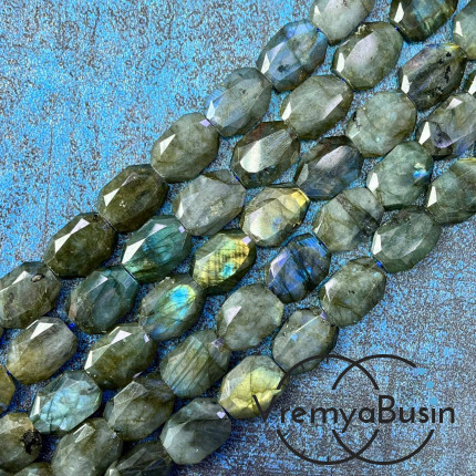 Лабрадор, плоские овальные бусины свободной огранки, ок.  12х16х5 мм (нить, ок. 24 шт.)