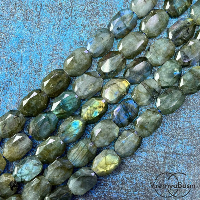 Лабрадор, плоские овальные бусины свободной огранки, ок.  12х16х5 мм (нить, ок. 24 шт.)