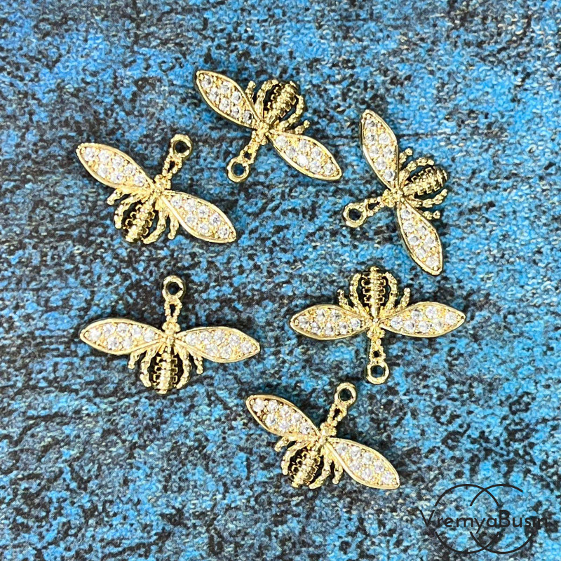 Подвеска «Муха», 12х18 мм, из латуни с позолотой и фианитами  (1 шт.)