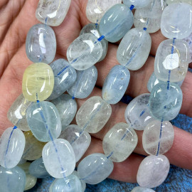 Аквамарин натур., галтовка прямоугольная ок. 12х16х7 мм (нить, ок. 26-27 шт.)