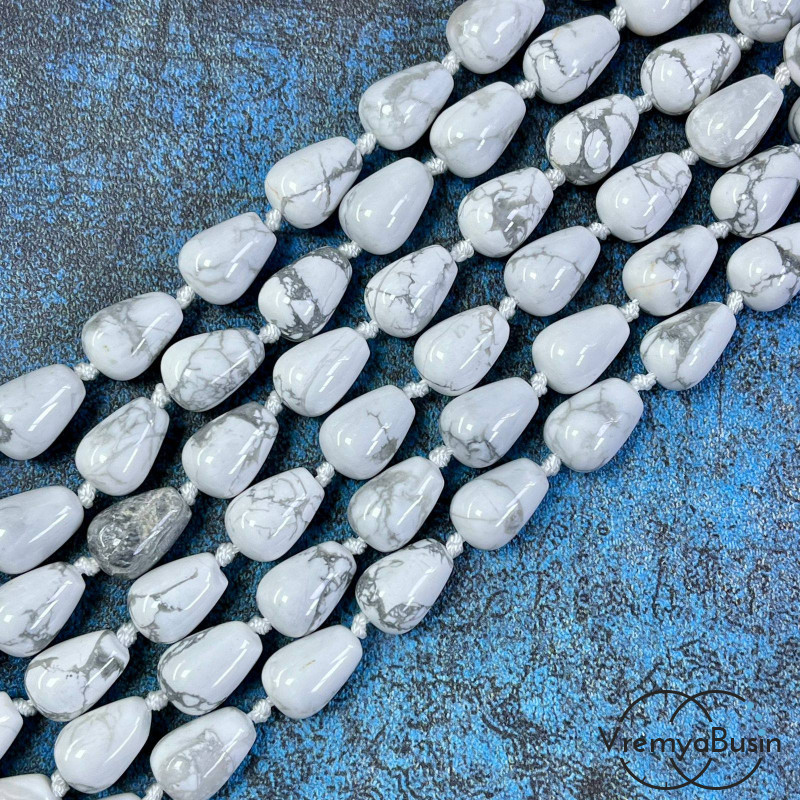 Кахолонг,   капля гладкая 10х14 мм (1/2 нити, ок. 14 шт.)