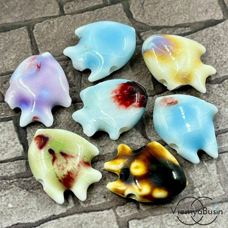 УЦЕНКА: Бусина керамическая "Рыбка",  ок. 20х15х7 мм, цв.    микс    (1 шт.)