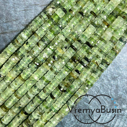 Пренит, бусины чипсы граненые круглые, ок. 6х2 мм (1/2 нити, ок. 80 шт.) 