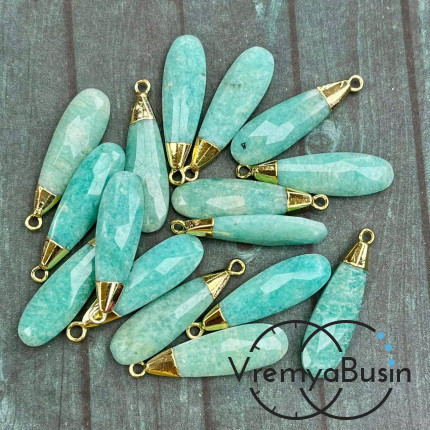 Амазонит. Подвеска граненая длинная капля, 33х10х5 мм, в оправе цв. золото (1 шт.)