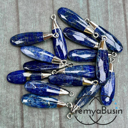 Лазурит. Подвеска граненая длинная капля, 33х10х5 мм, в оправе цв. родий (1 шт.)