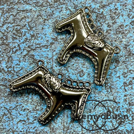 Подвеска "Лошадь", 27х24 мм, из латуни с черным родиевым покрытием (1 шт.)