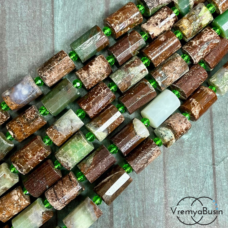 Хризопраз.    Гранёный цилиндр 10х15 мм (1/2 нити, ок. 11 шт.)