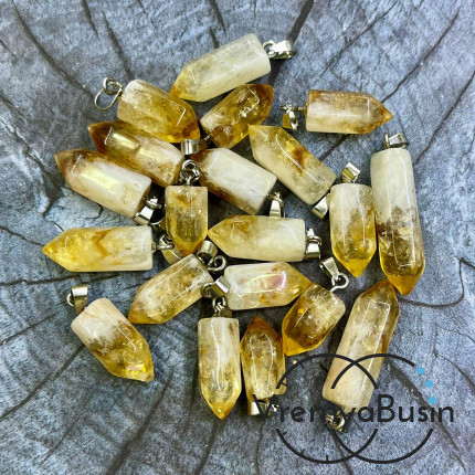 Цитрин, кристалл ок. 8х20-30 мм, кулон из камня в асс. (1 шт.)