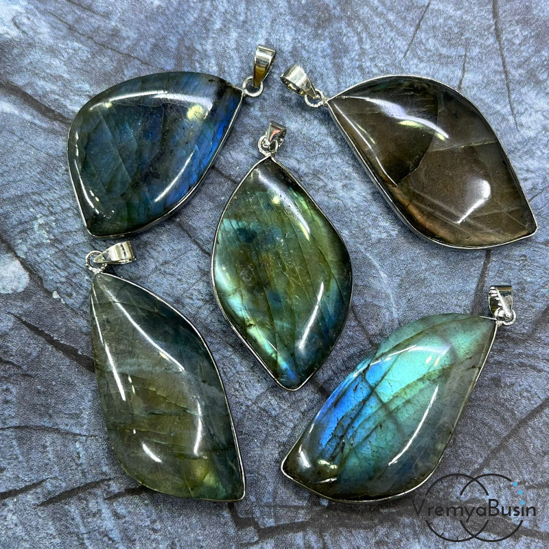 Лабрадор, кулон плоский в металлической оправе, ок. 25х40 мм (1 шт.)