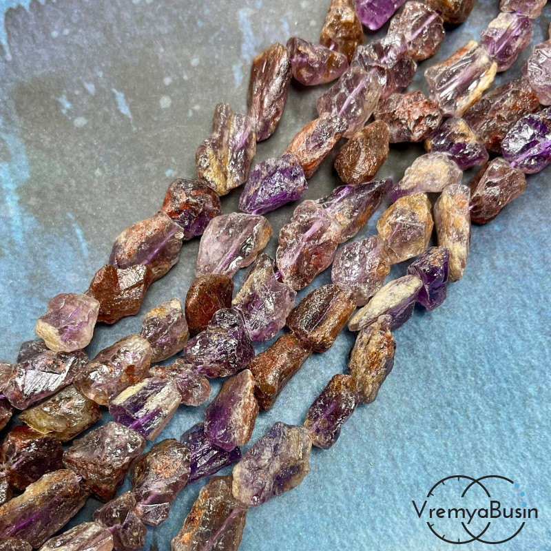 Аметист с гетитом, ауралит, бусины из необработанного камня, ок. 12 мм (нить, ок. 32 шт.)