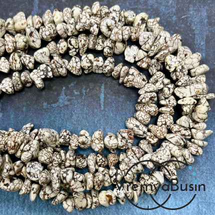 Говлит, крошка каменная (нить, ок. 80 см.)