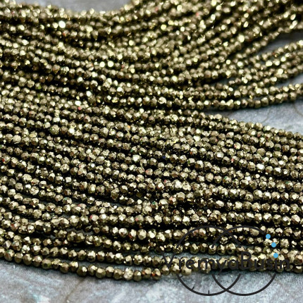 Пирит, мелкие бусины с микроогранкой, шарик 2 мм  (нить, ок. 40 см.)