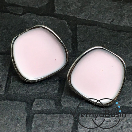 Швензы-гвоздики с эмалью цв. розовый, латунь с родиевым покрытием (1 пара)