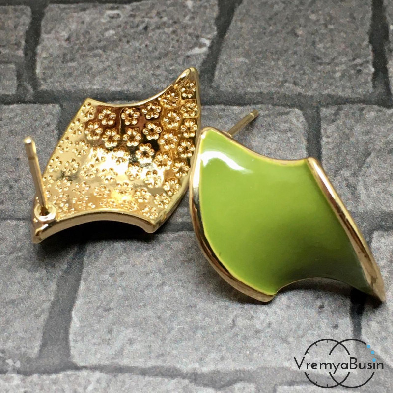 Швензы-гвоздики с эмалью цв. зелёный, латунь с позолотой  (1 пара)