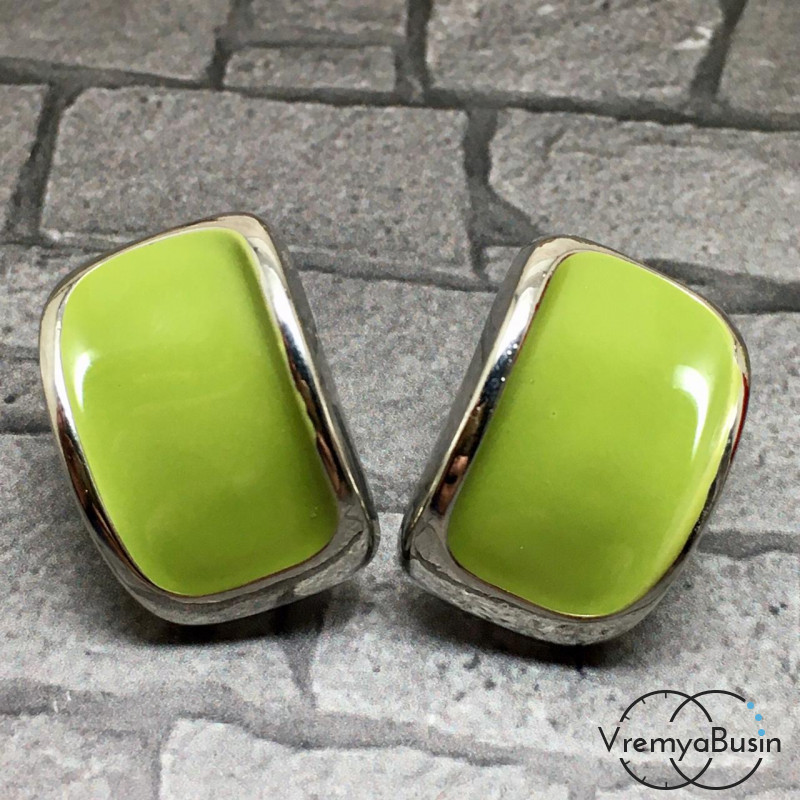 Швензы-гвоздики с эмалью цв. зелёный, латунь с родиевым покрытием (1 пара)