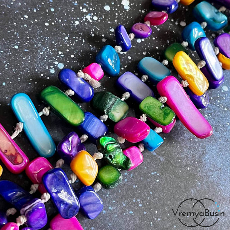 Перламутр тонир., галтовка палочки ок. 10-30х8 мм, цв. микс (1/2 нити, ок. 60 см., ок.55 шт.)