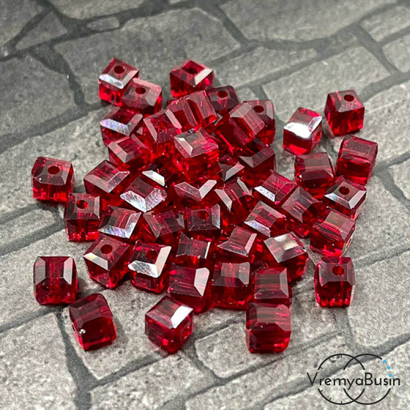 Бусины кубики из граненого стекла, 5 мм, цв.  бордовый  (упак. 10 шт.)